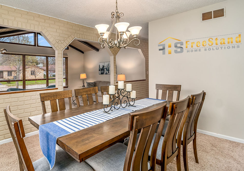 interior view of a mid-term rental in Elgin, IL